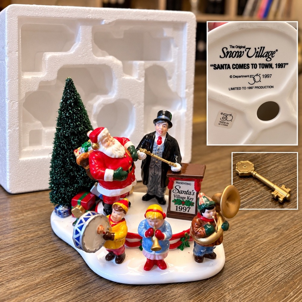 Department 56 Snow Village Santa Comes to Town 1997 Village Key Figurine No Box